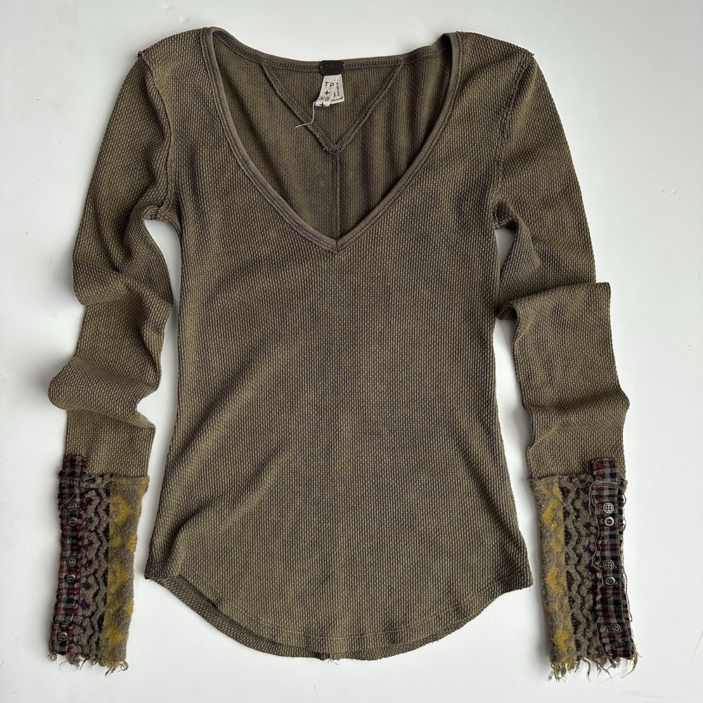 Free People Art School Button Cuff Thermal Top Size XS Green Long Sleeve
